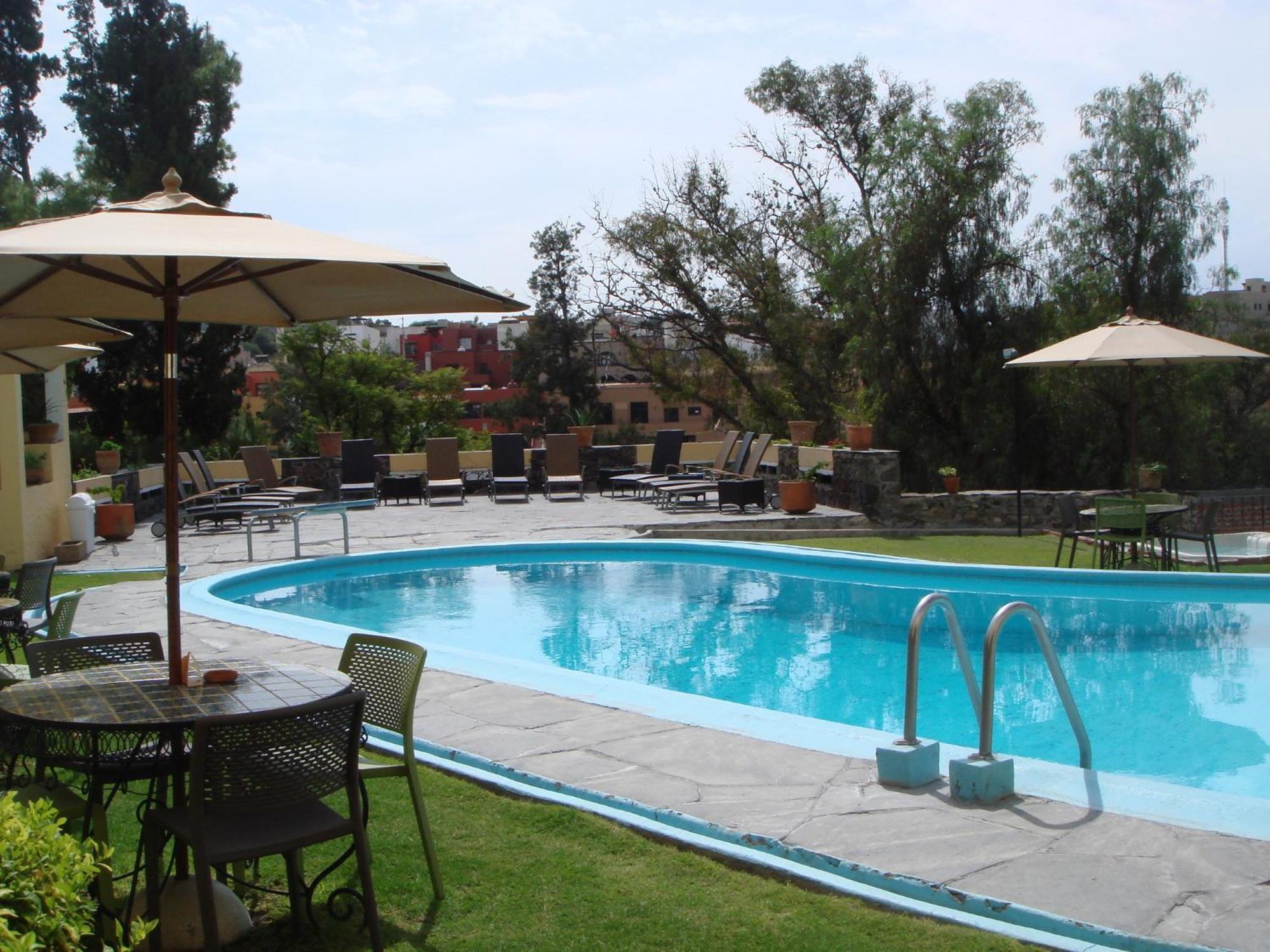Rancho Hotel Atascadero サン・ミゲル・デ・アジェンデ エクステリア 写真