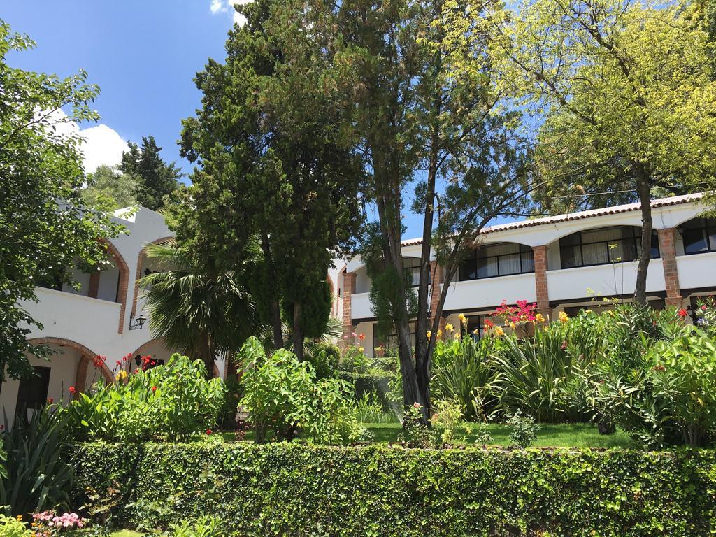 Rancho Hotel Atascadero サン・ミゲル・デ・アジェンデ エクステリア 写真